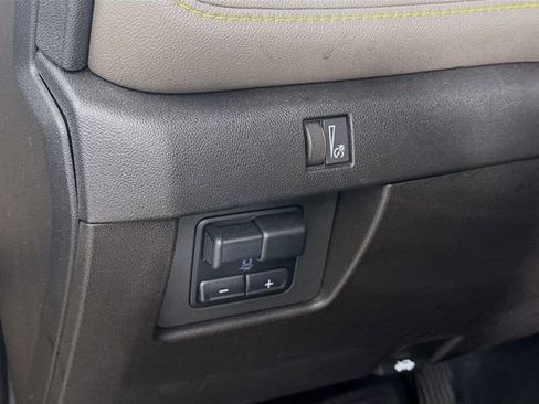 Used 2024 Chevrolet Colorado ZR2 w/ Safety Package image 12