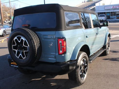 Used 2021 Ford Bronco Outer Banks image 3