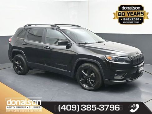 Used 2021 Jeep Cherokee Latitude Plus image 1