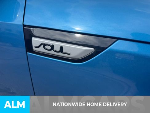 Used 2016 Kia Soul + w/ Designer's Package FWD image 4