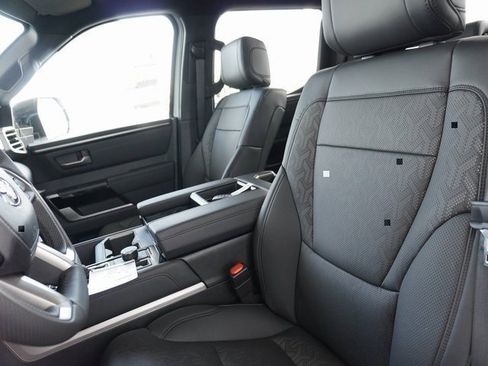 New 2025 Toyota Tundra Limited image 27