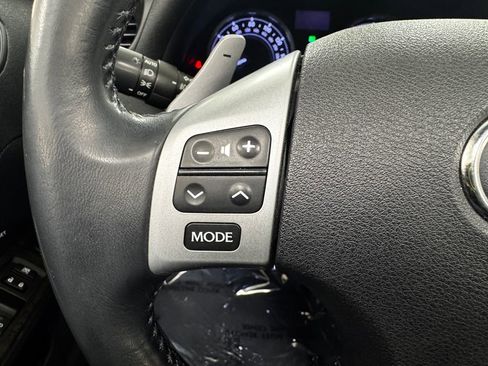Used 2012 Lexus IS 350C image 29