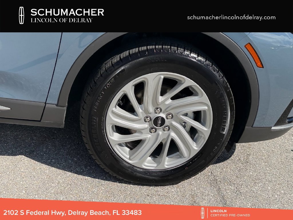 Certified 2025 Lincoln Corsair FWD image 9