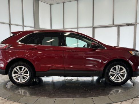 Used 2019 Ford Edge SEL w/ Equipment Group 201A AWD/4WD image 8