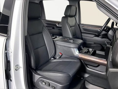 Used 2024 GMC Sierra 2500 SLT w/ SLT Premium Package image 30