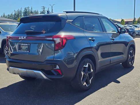 Used 2025 Kia Seltos S FWD image 3