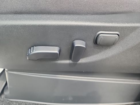 New 2026 Nissan Frontier SV w/ All-Weather Content Package AWD/4WD image 12