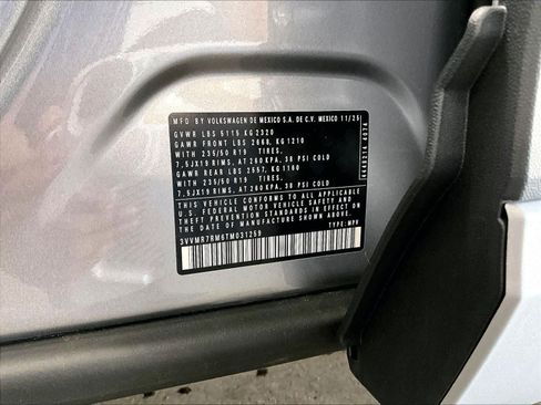 New 2026 Volkswagen Tiguan SE image 36