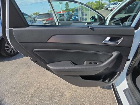 Used 2015 Hyundai Sonata Limited 2.0T image 10