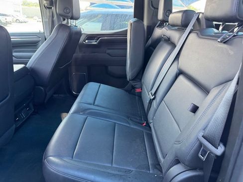 Used 2022 GMC Sierra 1500 SLT w/ X31 Off-Road Package AWD/4WD image 16