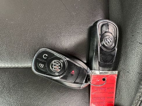 Used 2018 Buick Encore Essence FWD image 8