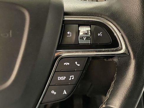 Used 2022 Lincoln Nautilus Standard image 20