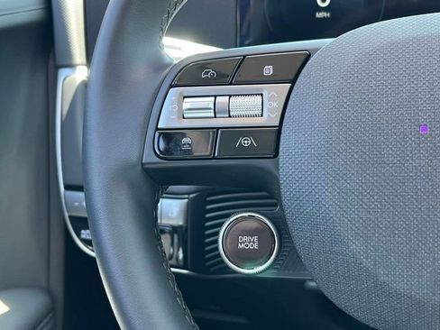 Used 2025 Hyundai Ioniq 5 Limited image 17