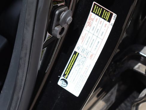 Used 2024 Nissan Sentra SV FWD image 28