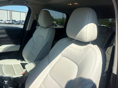Used 2024 MAZDA CX-5 AWD 2.5 S w/ Premium Package image 3