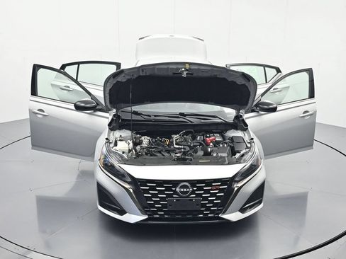 Certified 2024 Nissan Altima 2.5 SR FWD image 44