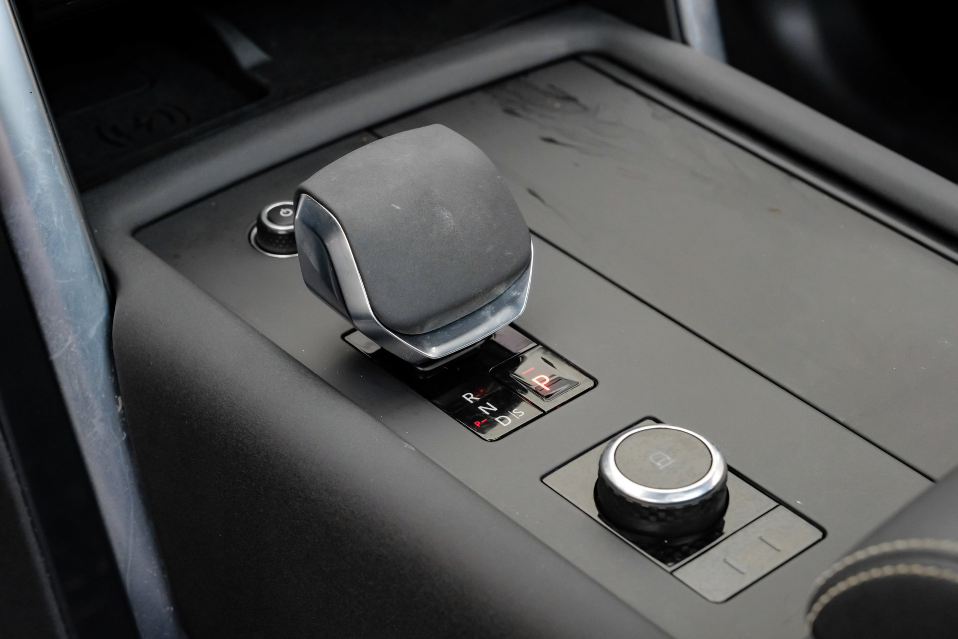 Used 2023 Land Rover Discovery S R-Dynamic AWD/4WD image 29