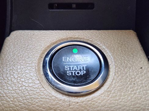 Certified 2019 Ford F150 Lariat w/ Equipment Group 501A Mid image 33