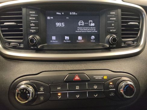 Used 2020 Kia Sorento AWD V6 image 25