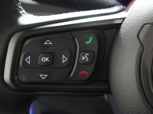 New 2025 Jeep Gladiator Sport AWD/4WD image 28