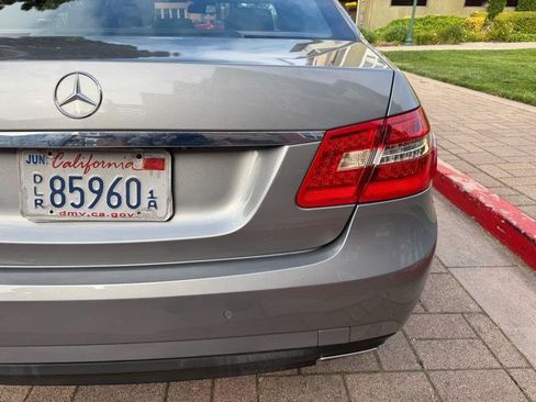 Used 2010 Mercedes-Benz E 550 Sedan image 22