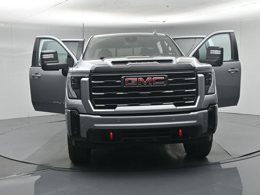 Used 2025 GMC Sierra 3500 AT4 w/ AT4 Premium Plus Package AWD/4WD image 36