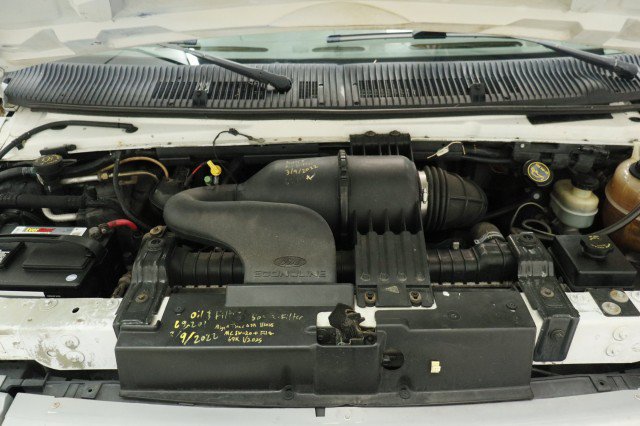 Used 2002 Ford E-150 and Econoline 150 RWD image 35
