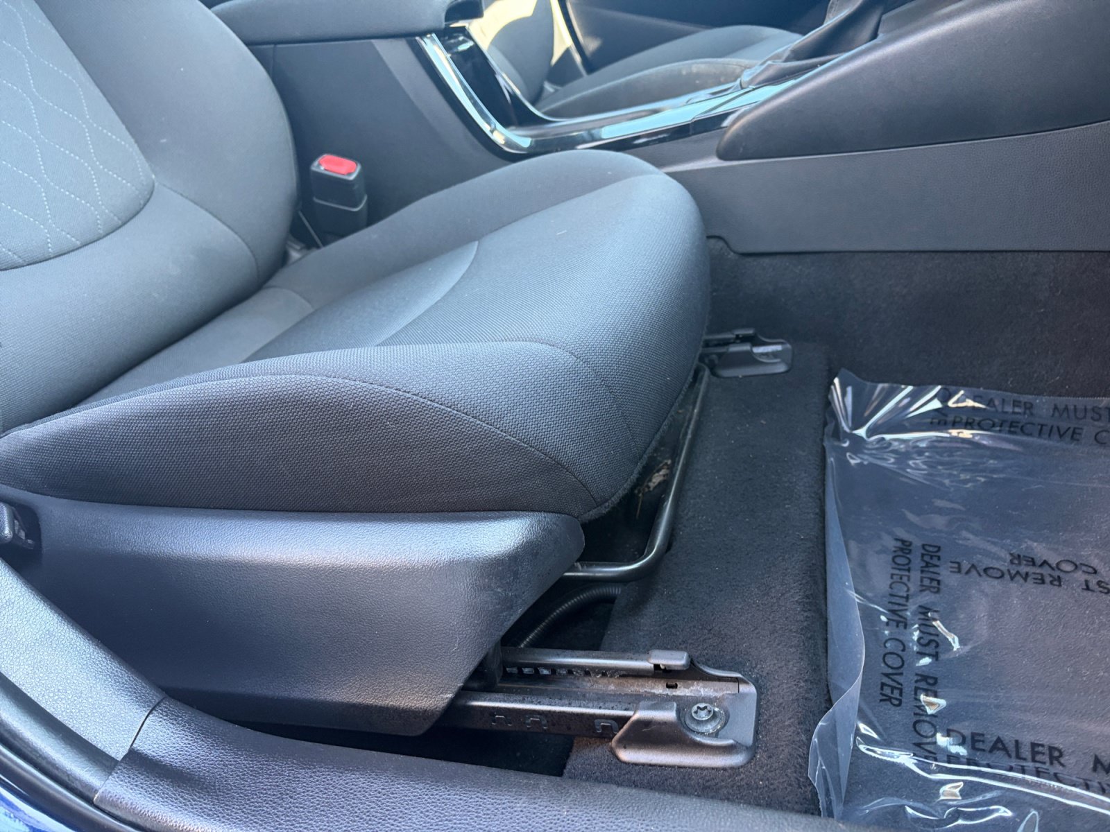 Used 2020 Toyota Corolla LE FWD image 31