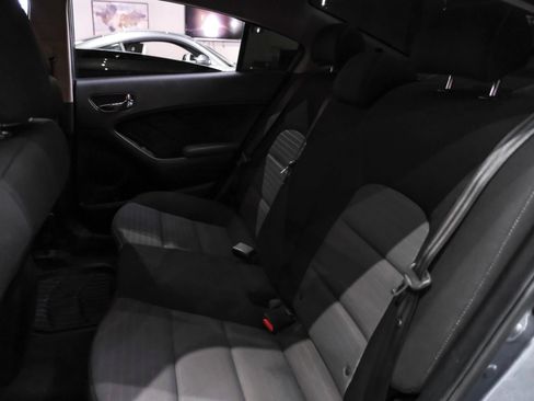 Used 2017 Kia Forte S FWD image 32