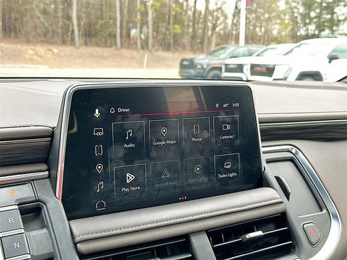 Used 2023 GMC Yukon XL SLT w/ SLT Premium Package image 13