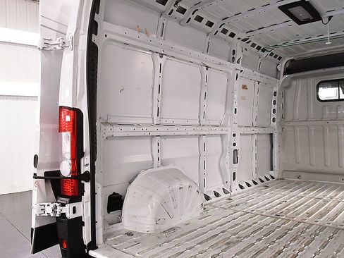 Used 2025 RAM ProMaster 3500 w/ Convenience Group FWD image 31