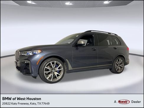 Used 2021 BMW X7 M50i image 1