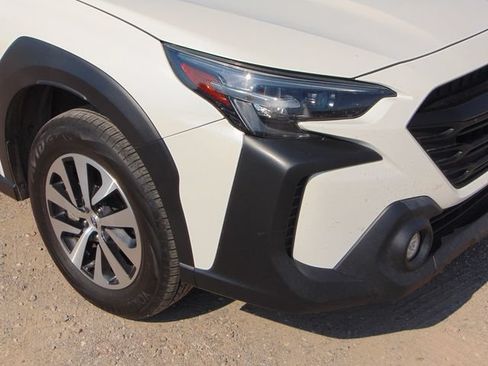 Used 2024 Subaru Outback Onyx Edition AWD/4WD image 2