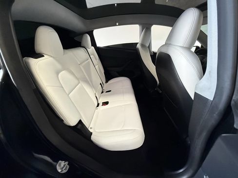 Used 2024 Tesla Model Y Performance AWD/4WD image 25