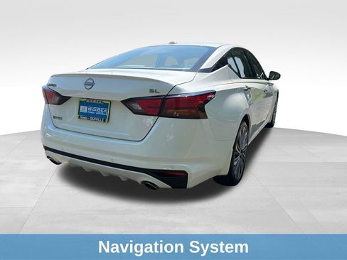 Used 2024 Nissan Altima 2.5 SL FWD image 8