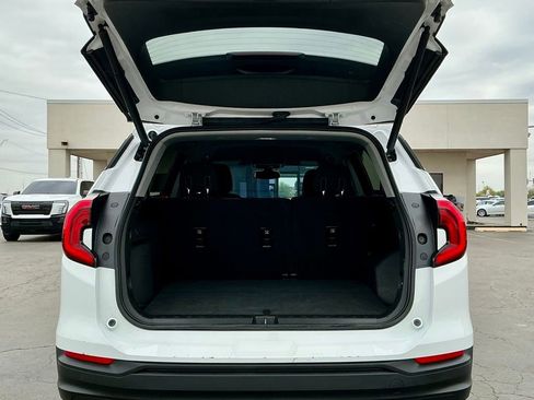 Used 2019 GMC Terrain SLE w/ Driver Convenience Package image 17