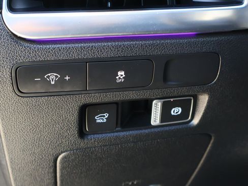 Used 2023 Hyundai Palisade Calligraphy image 24