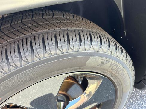 Used 2020 Jeep Compass Latitude image 28