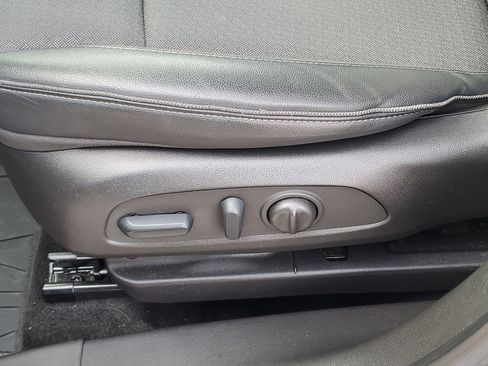 Used 2023 Buick Encore GX Select w/ Sport Touring Package image 26