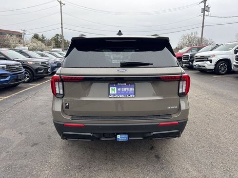 New 2026 Ford Explorer ST-Line AWD/4WD image 38