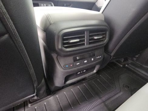 Used 2024 Honda Pilot Touring image 33