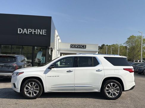 Used 2019 Chevrolet Traverse Premier w/ LPO, Blackout Package image 7