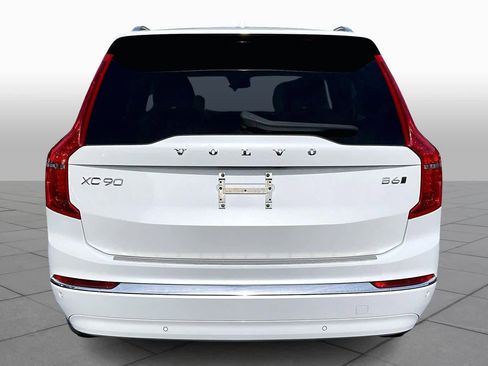 Used 2023 Volvo XC90 B6 Plus w/ Protection Package Premier image 4