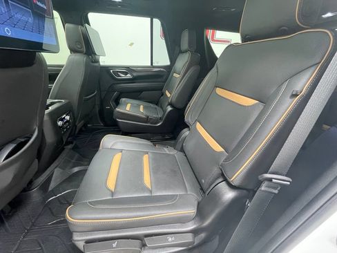 Used 2023 GMC Yukon AT4 AWD/4WD image 14