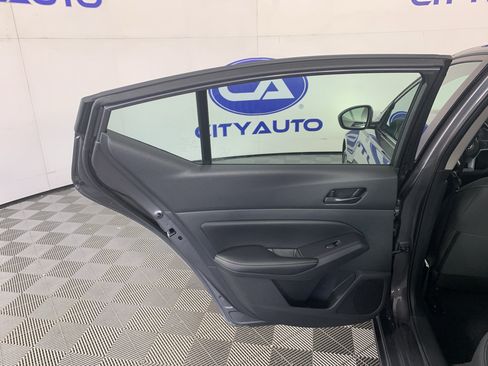 Used 2025 Nissan Altima 2.5 SV FWD image 28