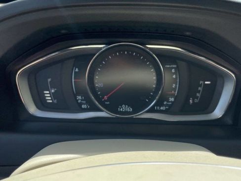 Used 2016 Volvo XC60 T5 Premier image 34