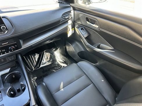 New 2026 Nissan Rogue SV w/ SV Premium Package image 21