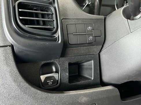 Used 2025 RAM ProMaster 1500 FWD image 33