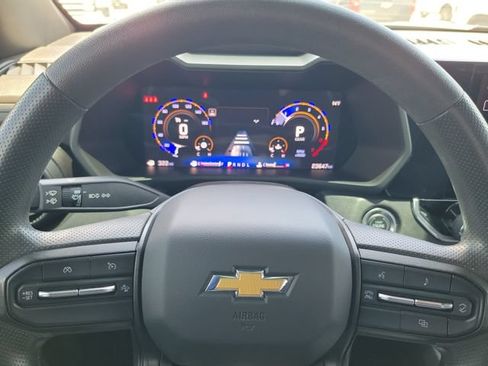 Used 2024 Chevrolet Colorado W/T w/ WT Convenience Package RWD image 20