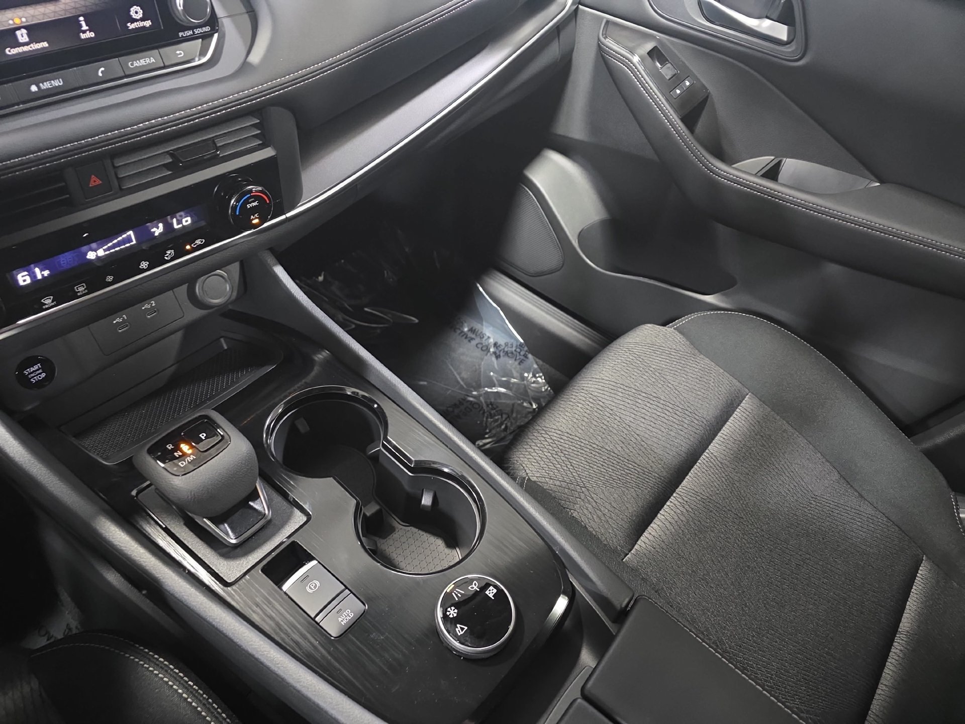 New 2026 Nissan Rogue SV AWD/4WD image 25